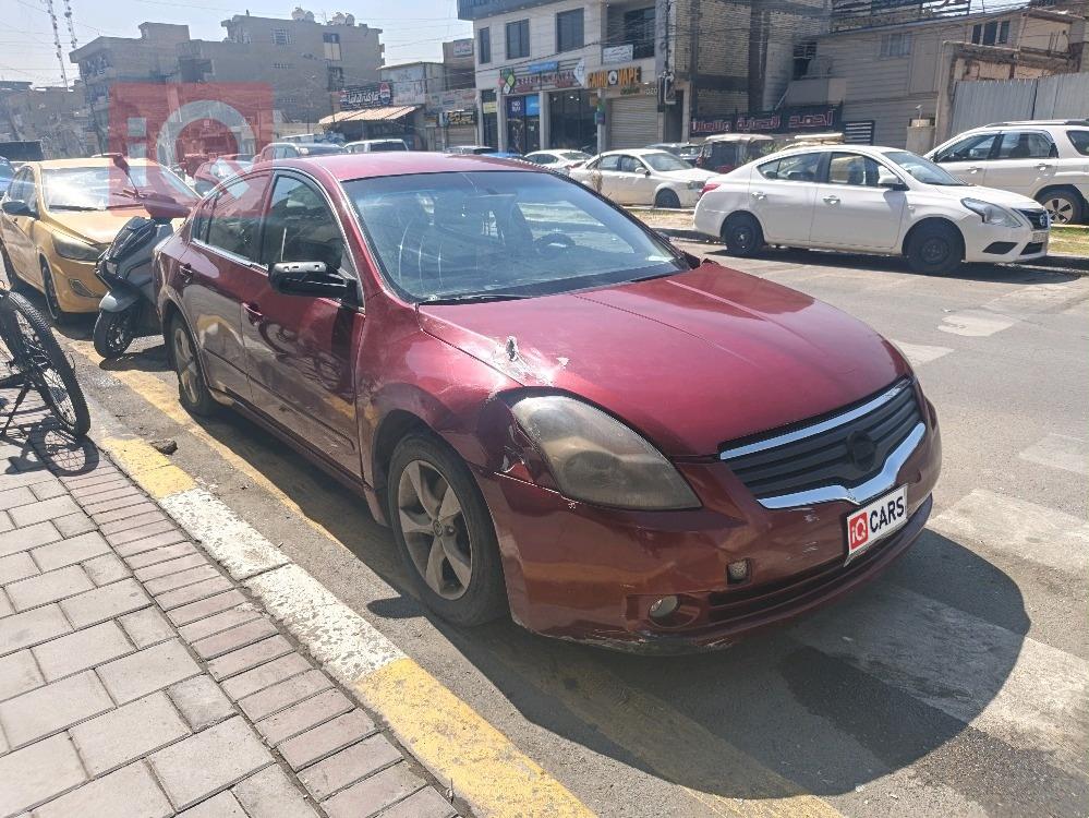 نيسان ألتيما